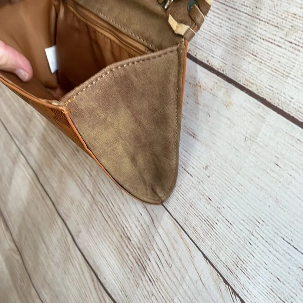 VEGAN LEATHER CROSSBODY‎ BAG WITH FRINGE